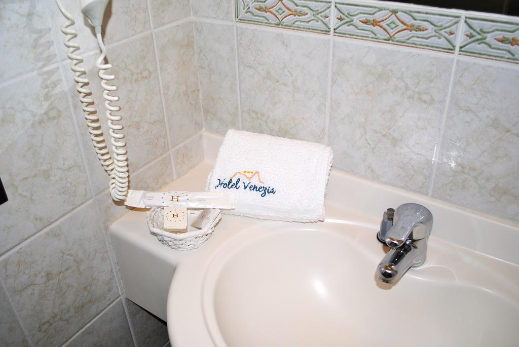 Venezia Hotel Passo Rolle