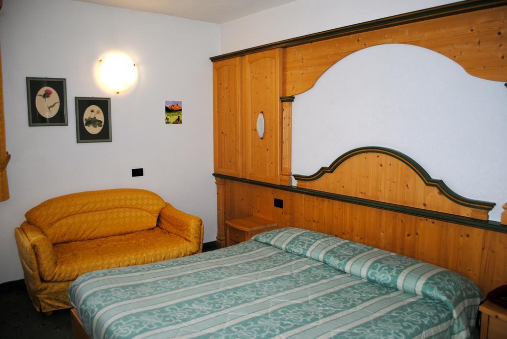 Hotel Venezia Passo Rolle
